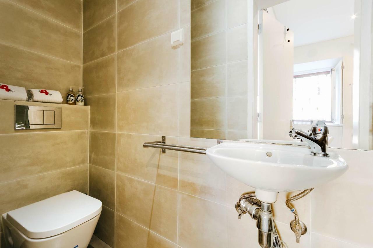 Rent4Rest Lisbon Downtown Tiny Studio Apartments Zewnętrze zdjęcie